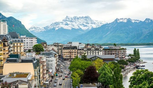 Traslado privado de Ginebra a Montreux | Servicio de chófer de lujo