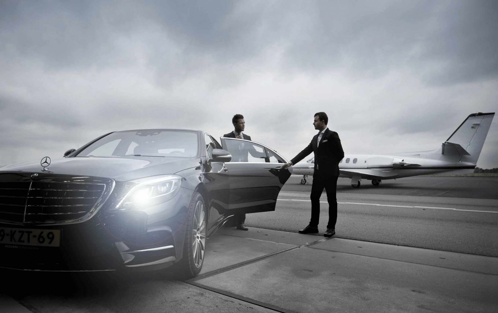 Transfert aéroport d'Ibiza avec limousine premium et chauffeurs